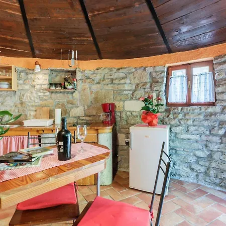 Сasa de vacaciones Nice Home In Pula With Wifi *
