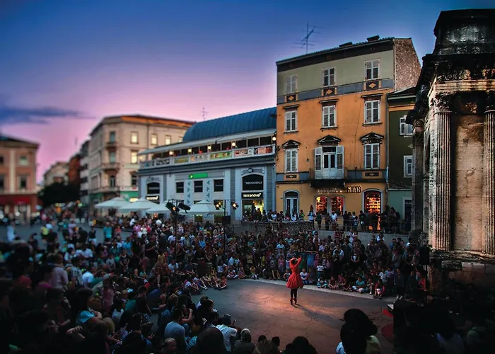 度假居 Cozy In With Wifi 普拉